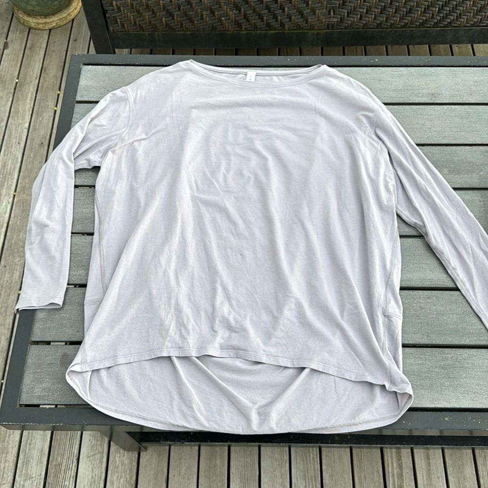Lululemon Back In Action Long Sleeve Size 6 Iced Iris